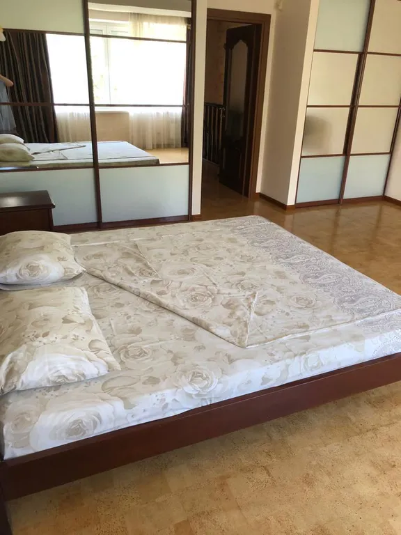 Двухуровневая квартира на самом берегу моря