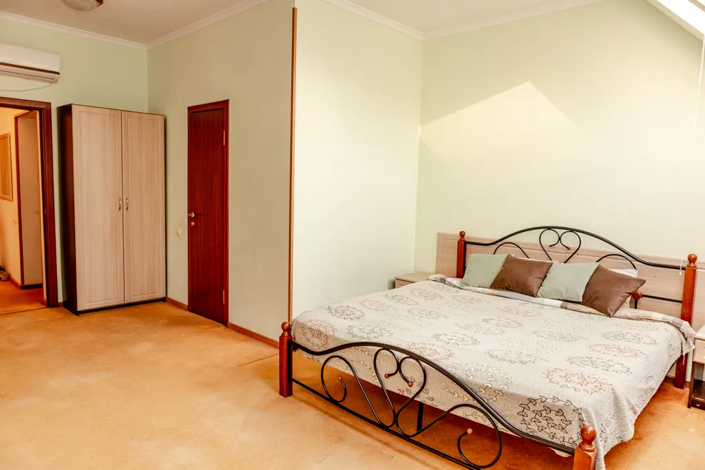 409 Alliance Apartments на Летней, 50