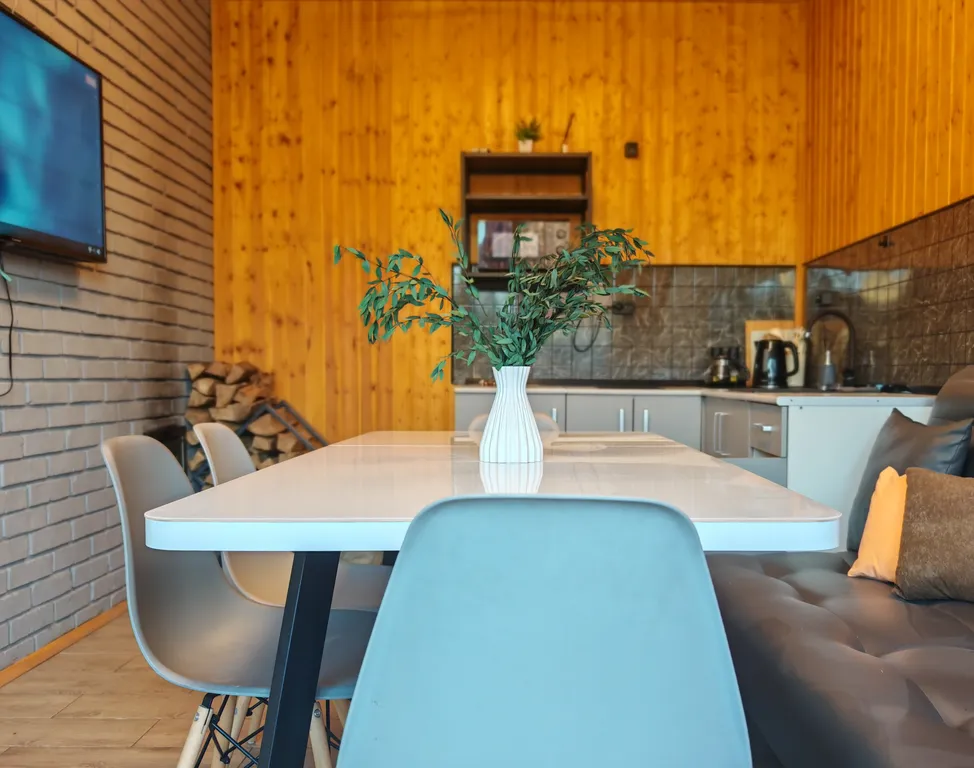 Дом с баней и бассейном