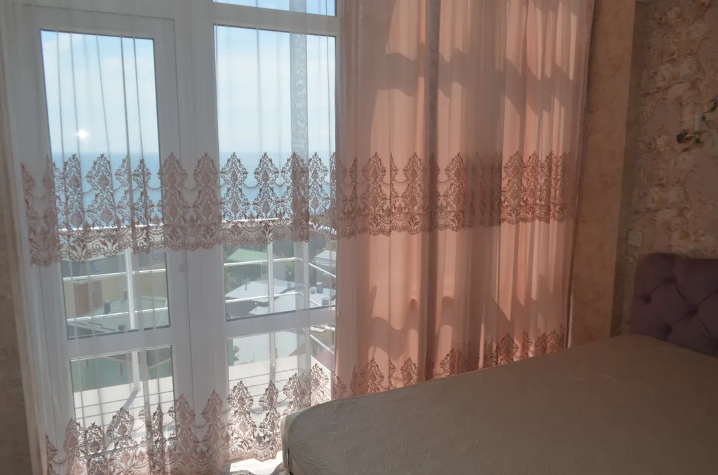 Стильная квартира студия с шикарным видом на море в Мисхоре