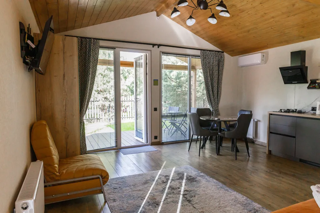 Коттедж у реки в центре Звенигорода