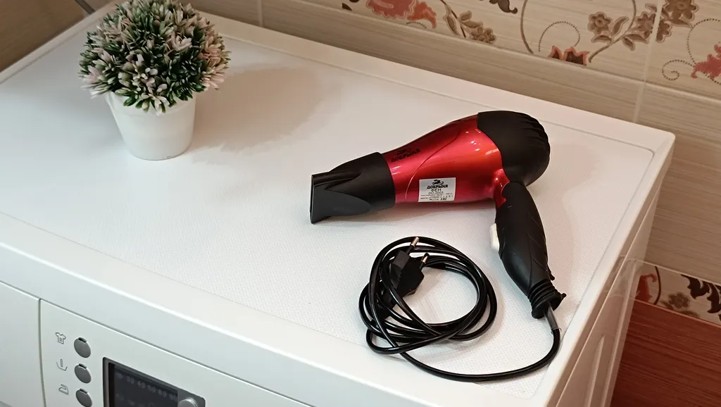 Квартира с камином и большой столовой комфорт-класса