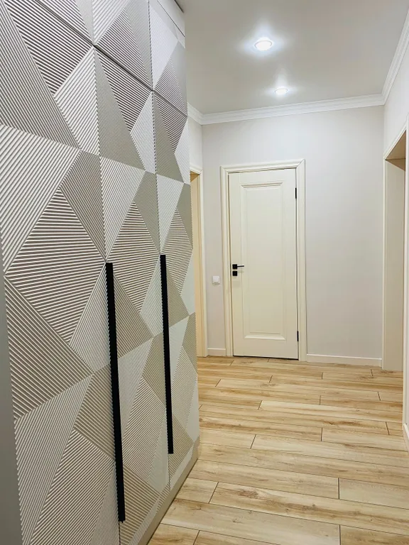 2 комнатная люкс квартира в центре на жк Ауезов