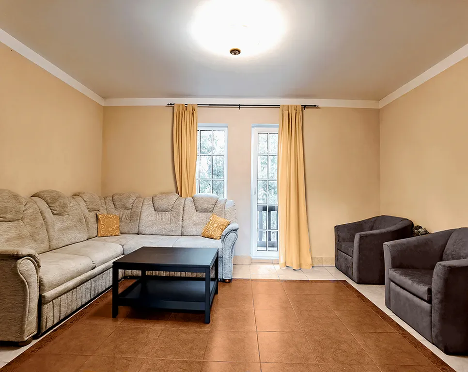 Дом с тёплым бассейном и камином Рощино Солнечный