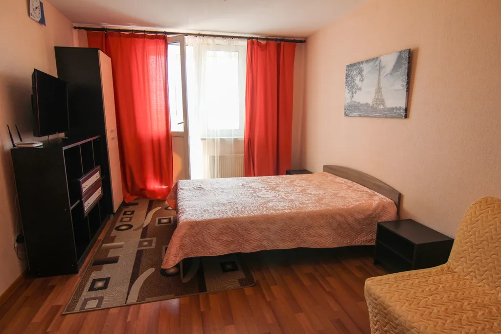 1-комнатная квартира полулюкс в спальном районе — аренда посуточно в Сосновый Бор