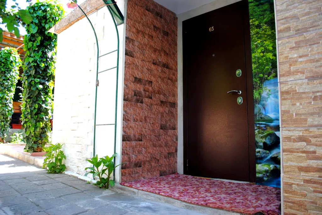 3хкомнатный дом в два этажа 80квм