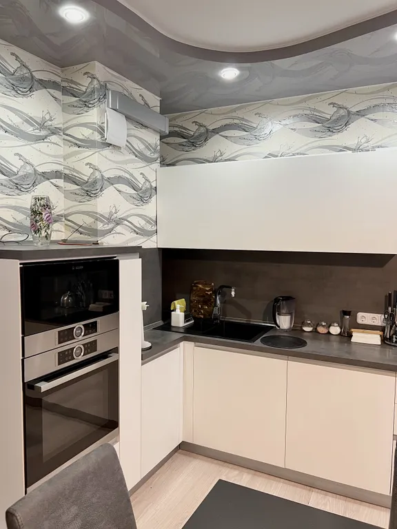 Двухкомнатная квартира в центре с 2 лоджиями