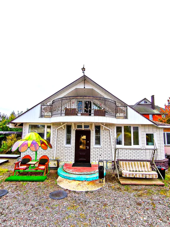 Коттедж с панорамным балконом, баня на дровах безлимит — аренда посуточно в Бор