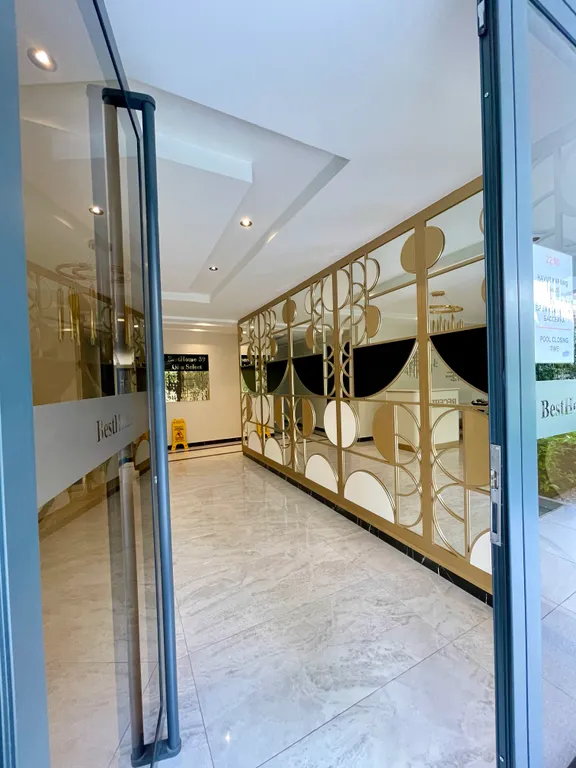 Luxury Flat 300m to the Beach