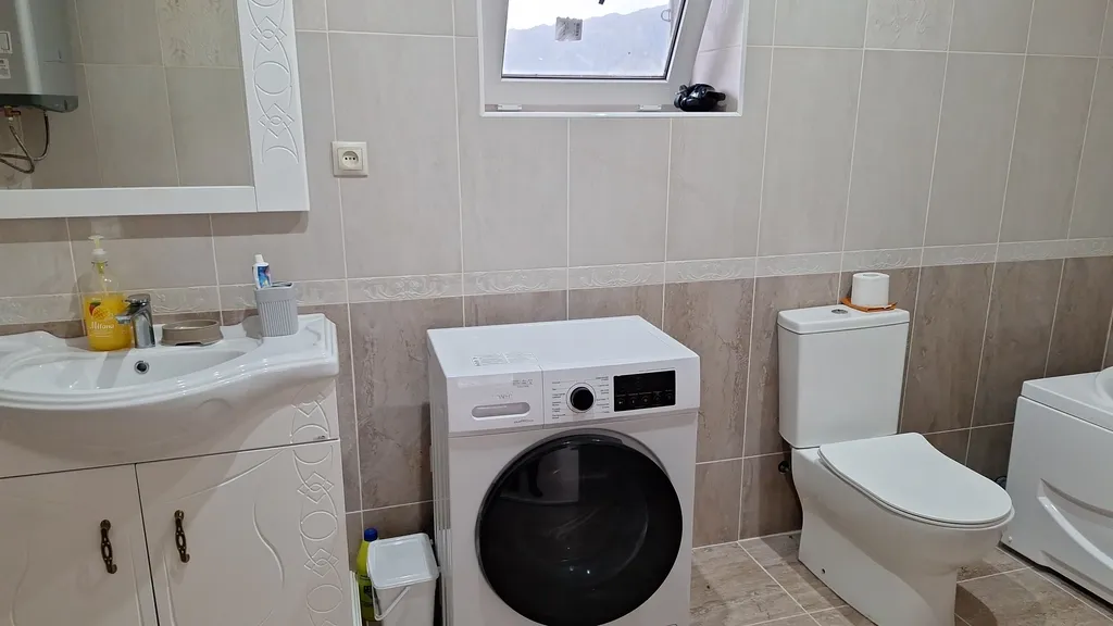 Домик на холме