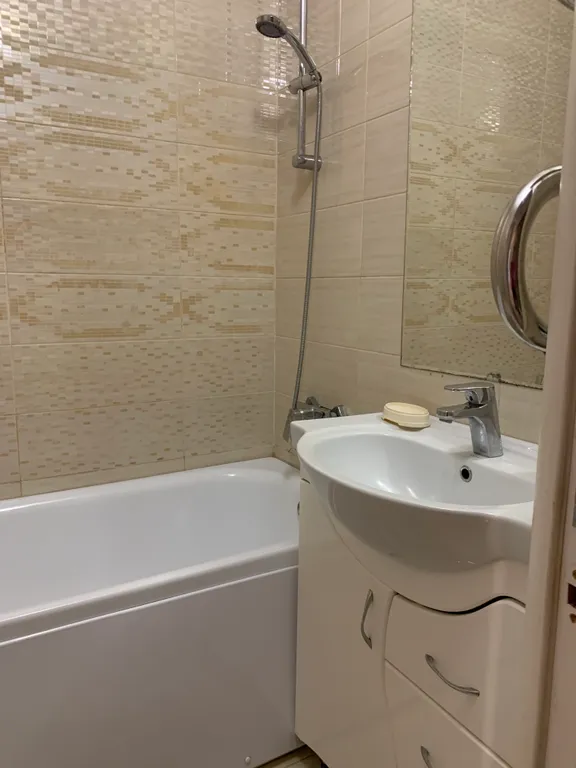 Квартира с отличной транспортной развязкой у дома