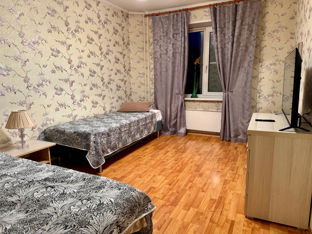 Квартира 2-комнатная Квартира — Колпино