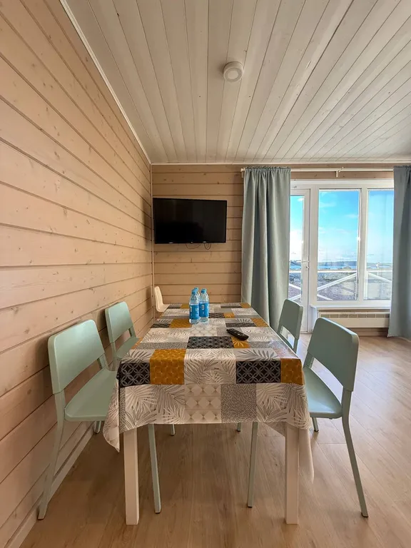 Дом на воде с двумя спальнями