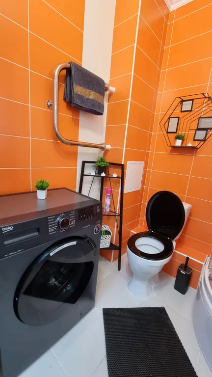 Студия у метро Парнас