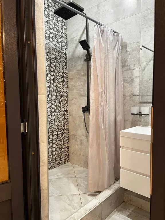 3-комнатные апартаменты с кухней на черном море