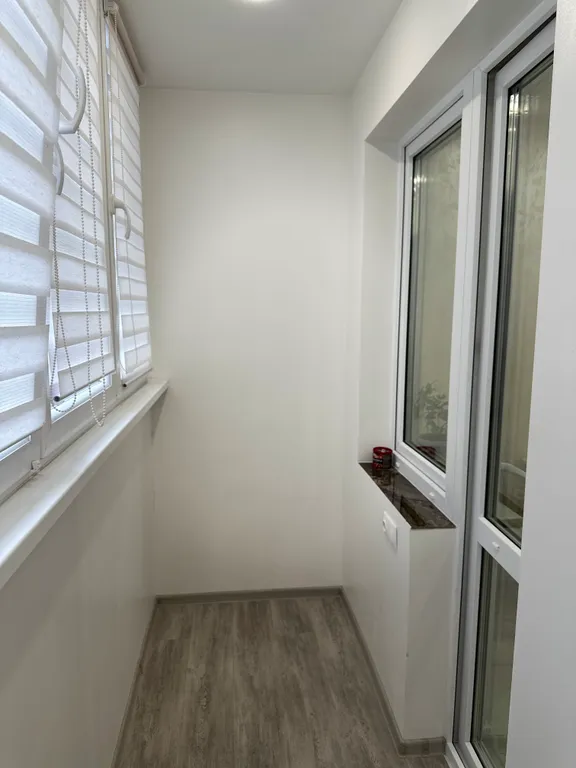 Центр новый дом, большая парковка