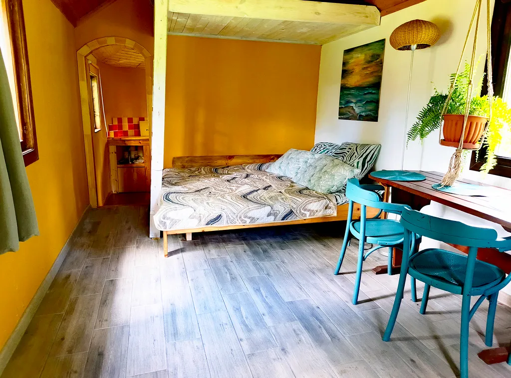 Коттедж Домик в яблоневом саду — Светлогорск