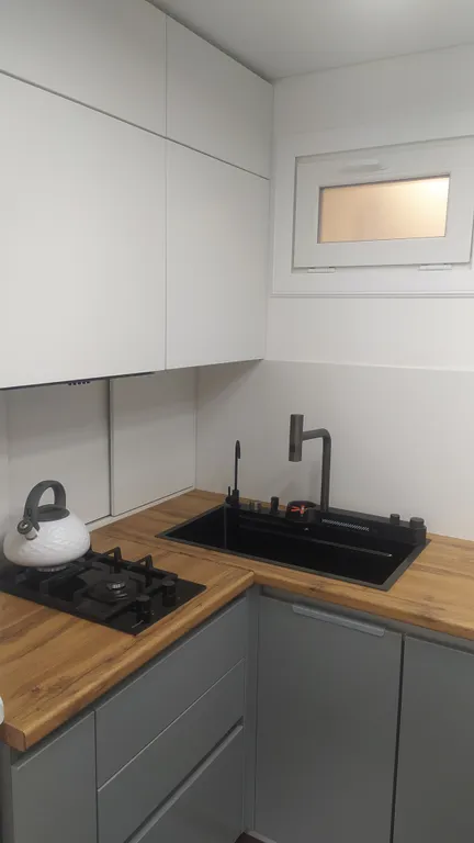 Апартаменты с видом на реку и лес (закаты, рассветы, пение птиц)