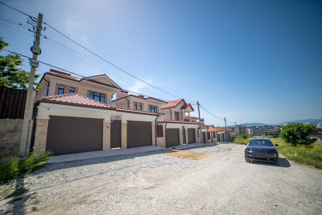 Роскошный дом с бассейном и сауной