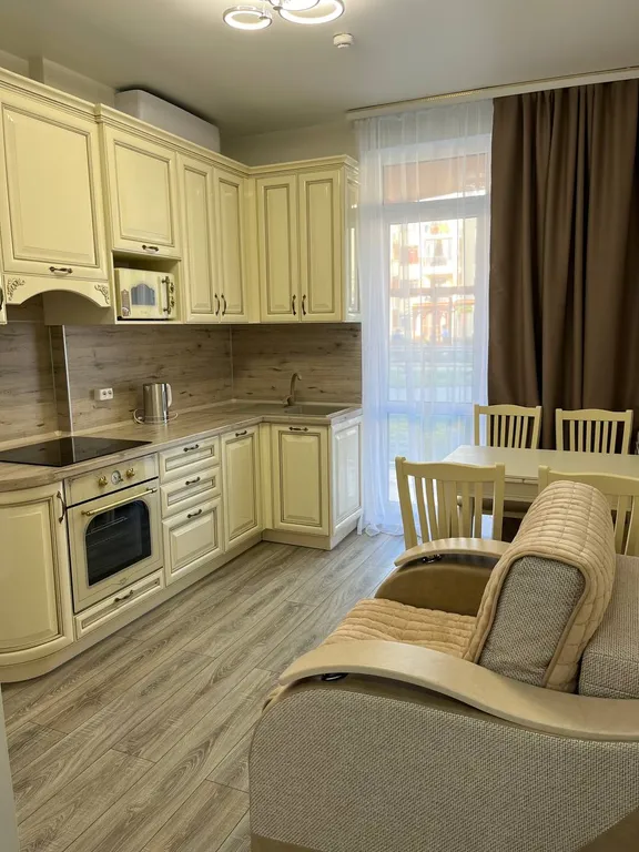 7 Однокомнатная квартира с бассейном на 3 человека