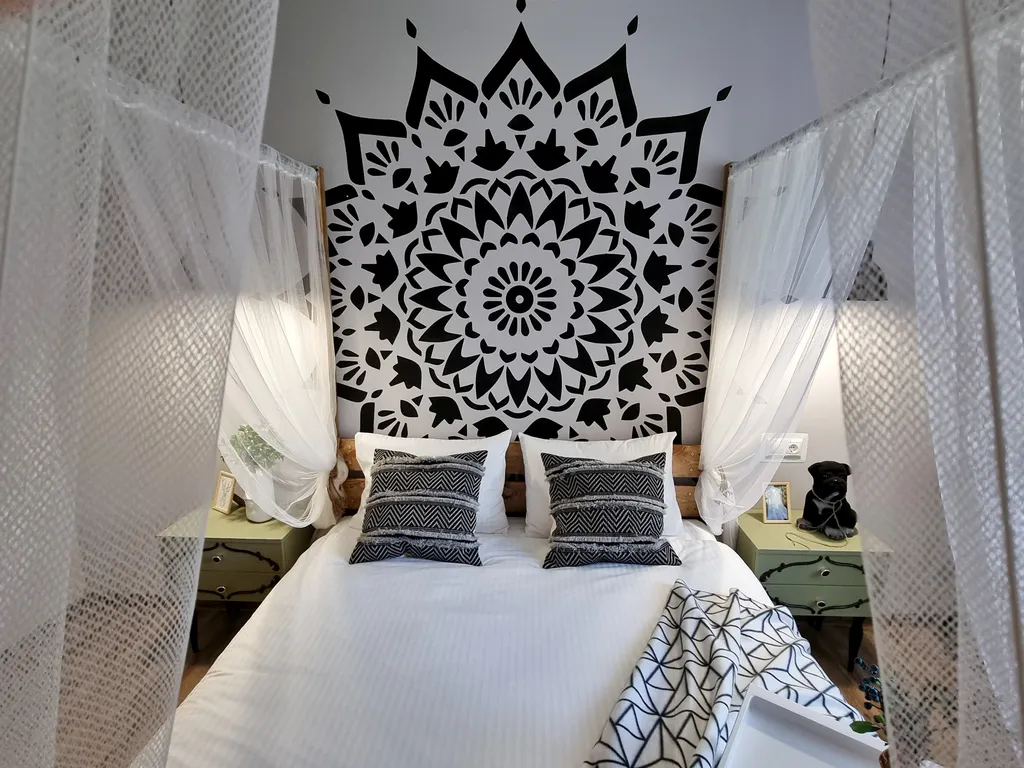 Большая 2-комнатная квартира в центре города с зонами для  фотографий