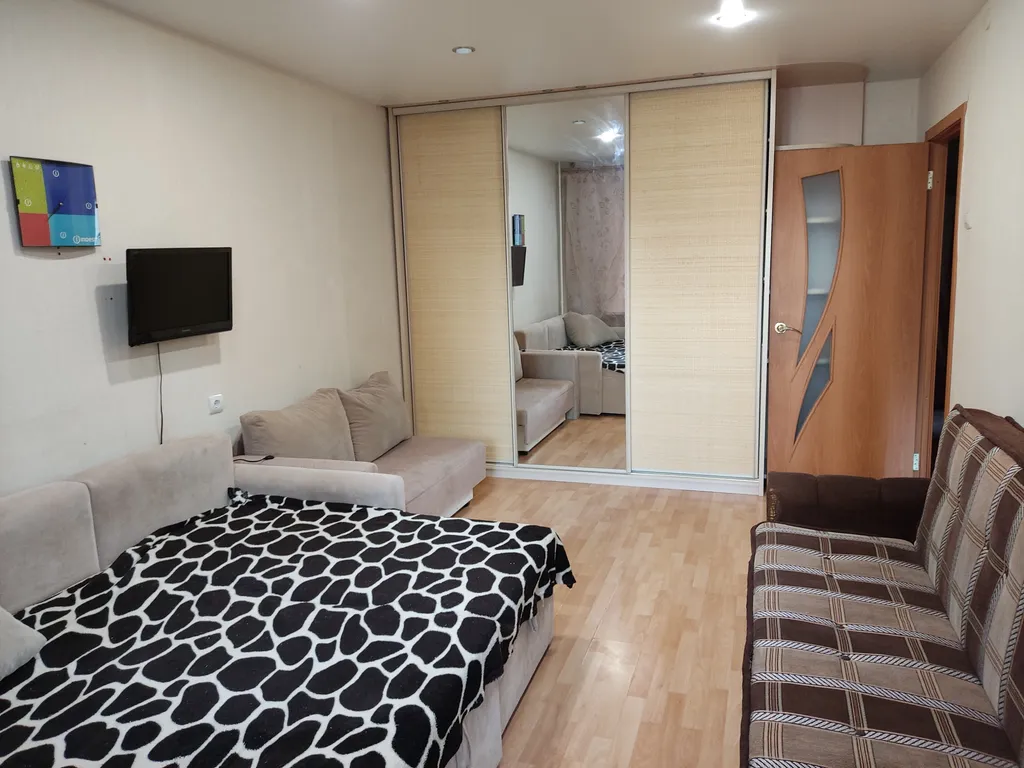 Уютная квартира в центре города в районе ТЦ Парма