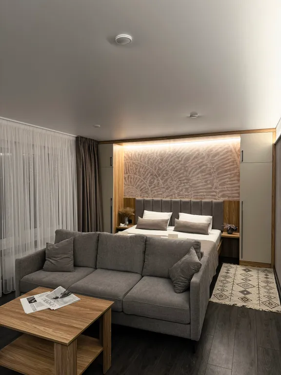 Дом с баней и бассейном