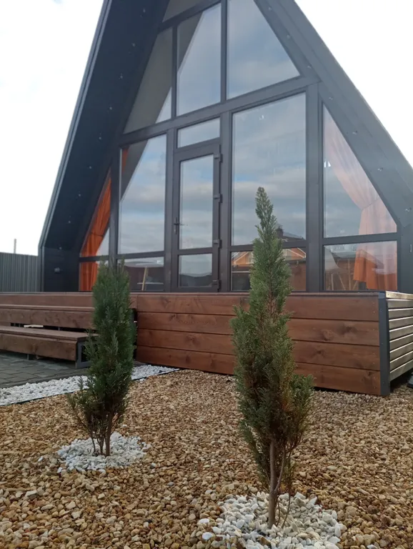 Коттедж Дом-шале А-фрейм Счастье с баней у реки — аренда посуточно в Новая Усмань