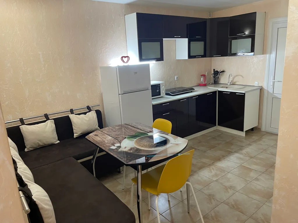 Апартаменты на берегу моря в Крыму