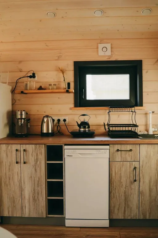 Дача Демьяна на берегу Волги