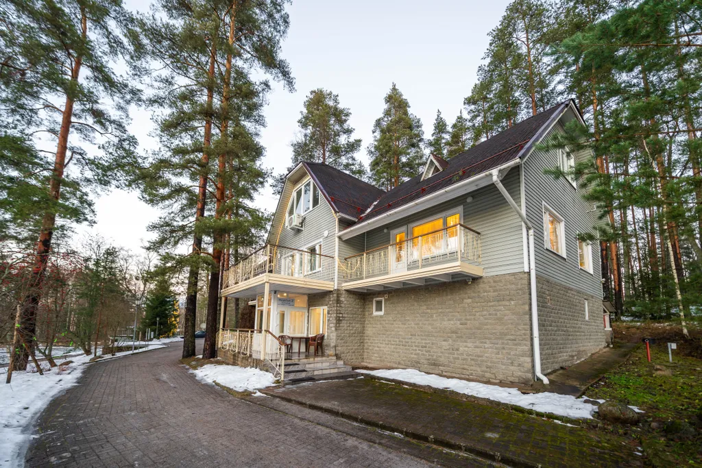 Большой коттедж с сауной