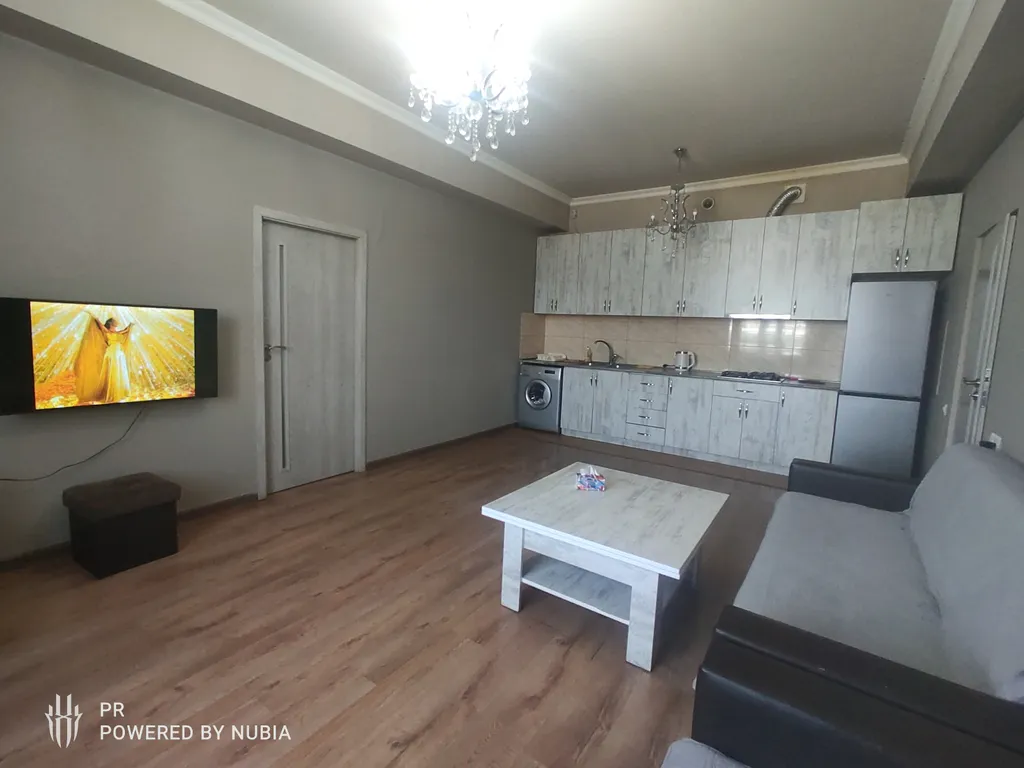 Квартира Large and Cosy apartment — аренда посуточно в Ереван
