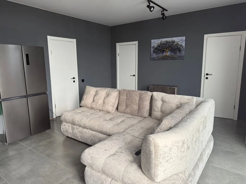 Баня, бассейн с подогревом и дом с видом на горы