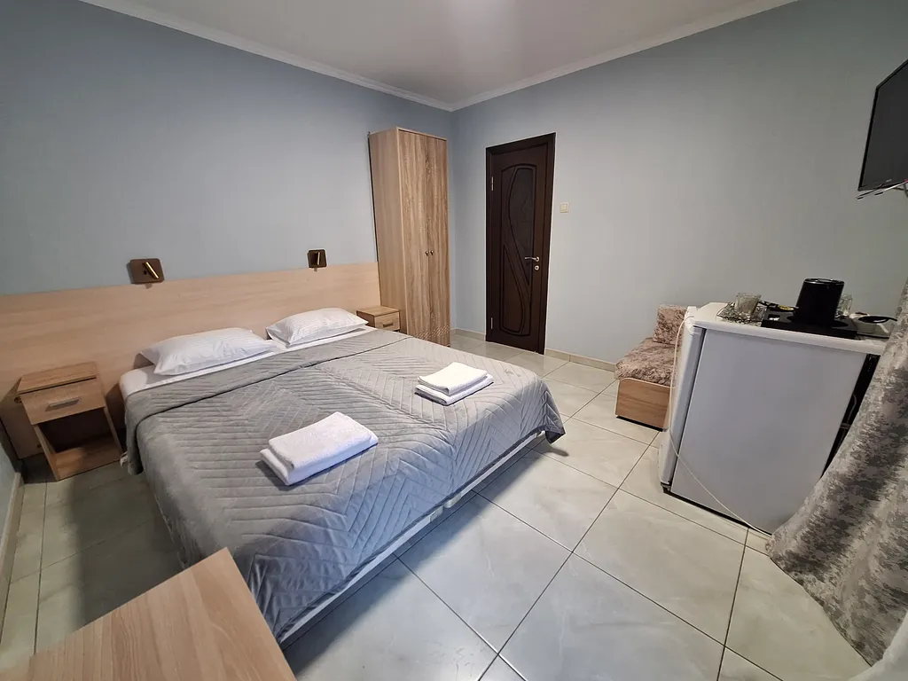 Квартира Квартира Небо трёхместный комфортный номер с кроватями twin/dbl — Геленджик