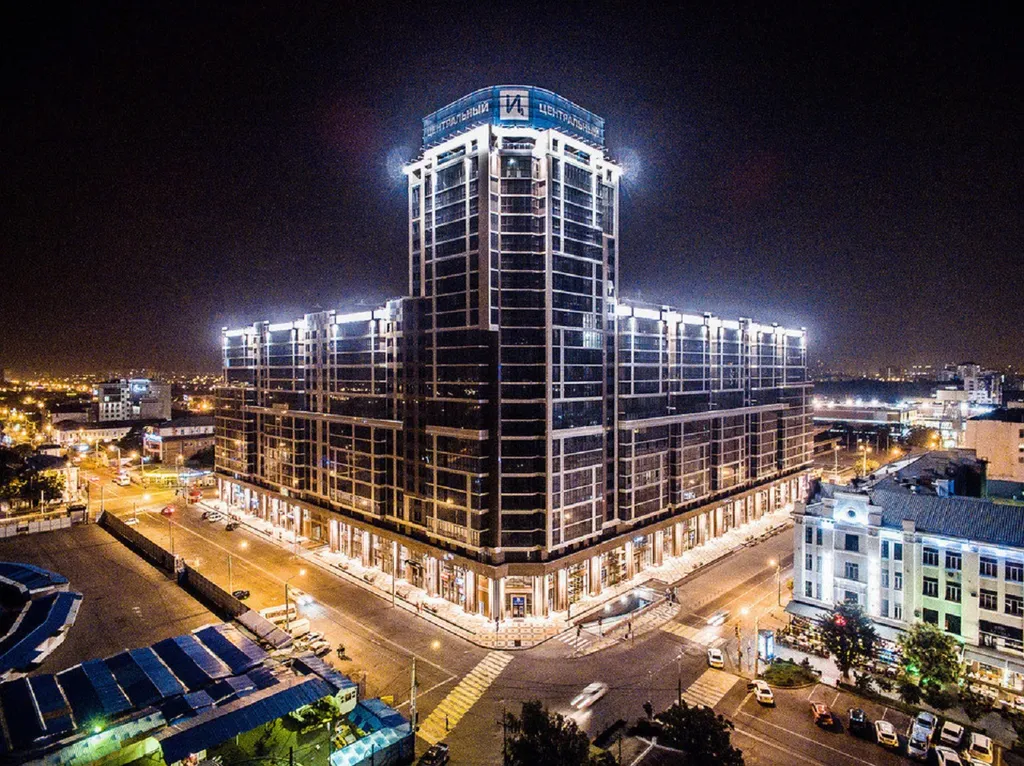 Эксклюзивный апартамент с ванной на балконе с видом на marriott