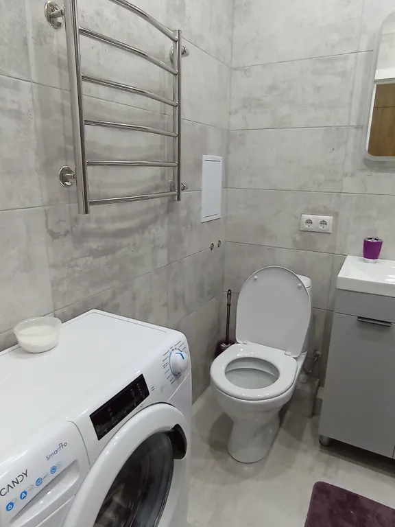 Новая, красивая студия с балконом в ЖК Зеландия