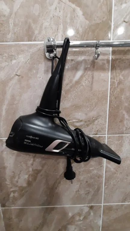 Студия возле гипермаркета Лента