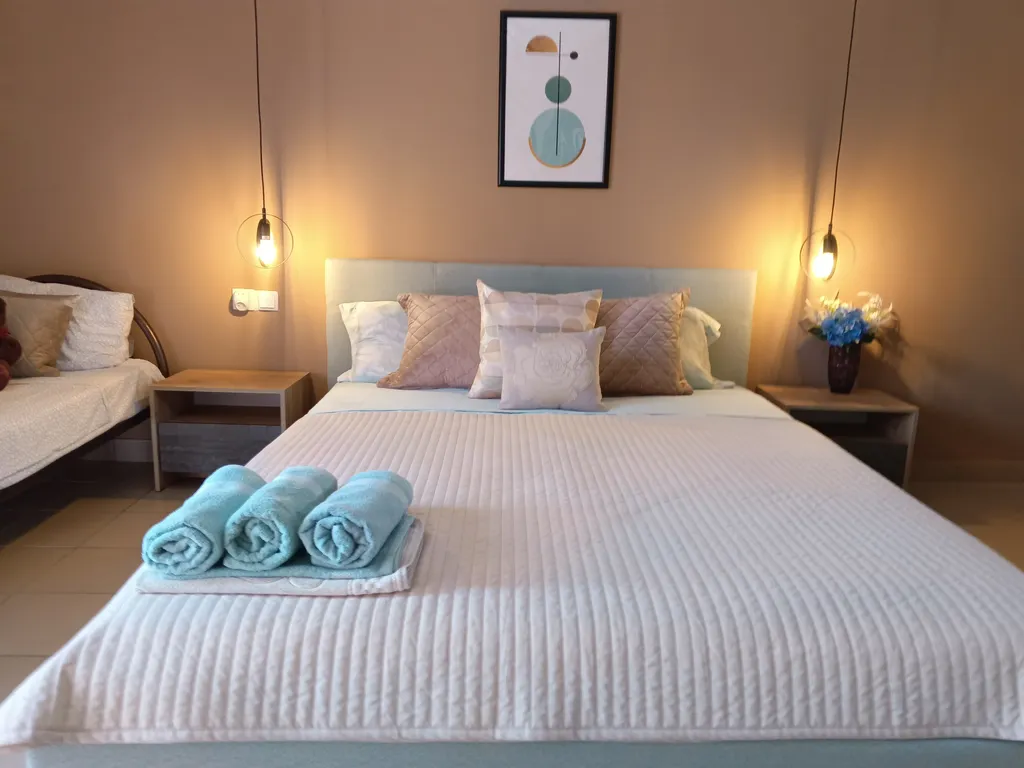 Квартира Комната — Новоотрадное