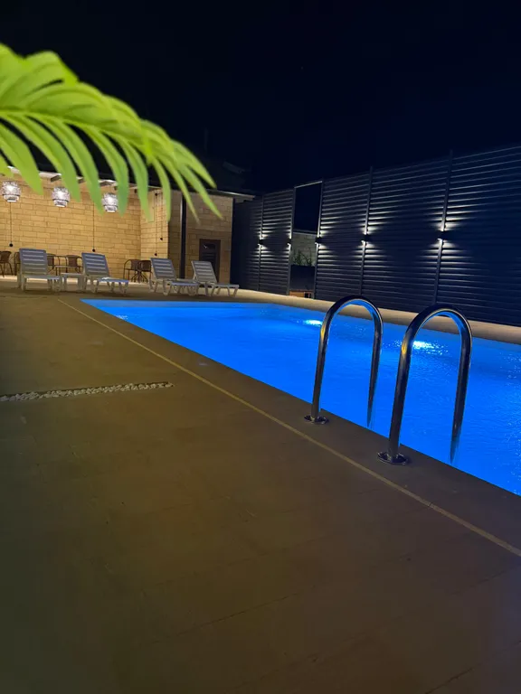 Мини-гостиница с бассейном