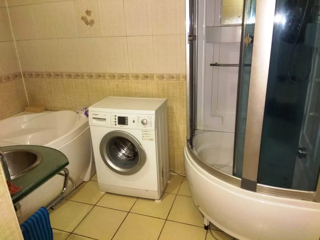 Трехкомнатные апартаменты на Грибоедова