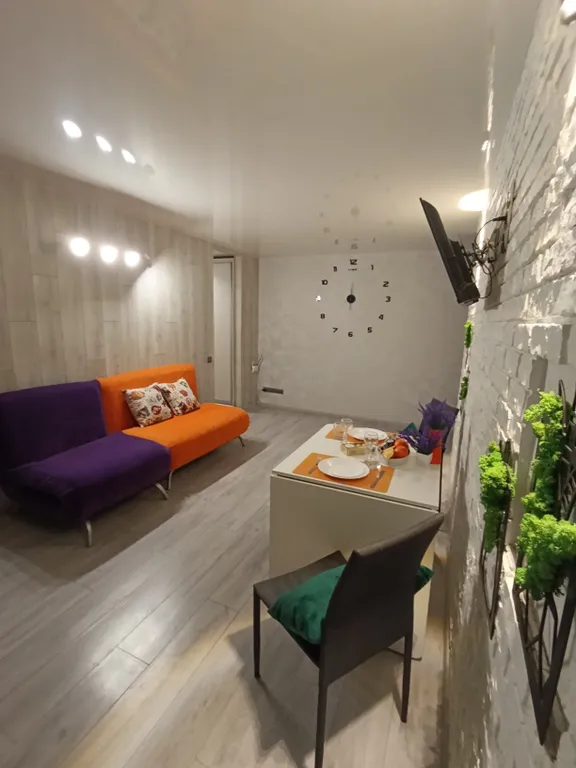 Трёхкомнатная квартира в центре  Приморского района