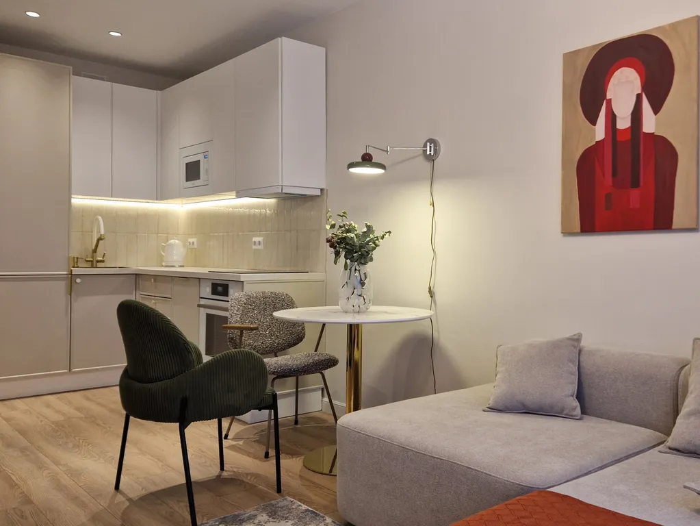 Арт-Светлица — дизайнерские апартаменты в Саларьево-Парк