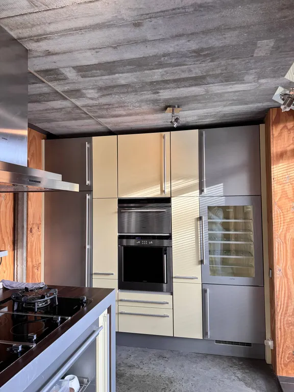 Эксклюзивная квартира в стиле лофт в элитном районе Светлогорска