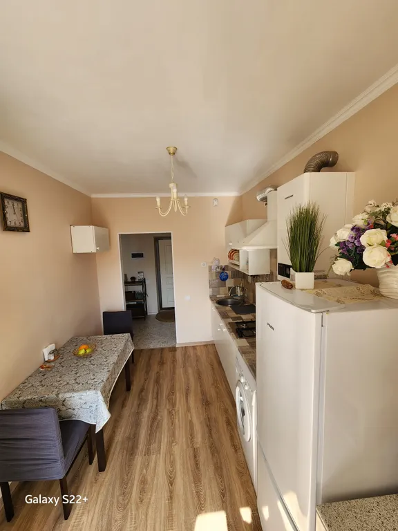 Светлая уютная квартира вблизи моря и озера