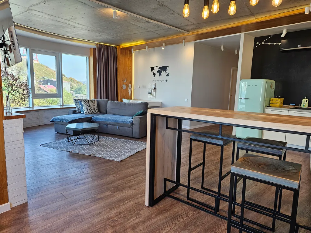 2х.ком.кв.  85.кв.м  в Центре вид на море и город , район Фуникулёра