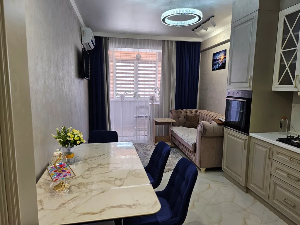 Квартира в центре города в комплексе напротив фонтана