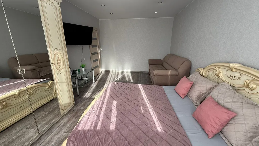 Уютная квартира рядом с ТЦ Сити Парк — аренда посуточно в Саранск