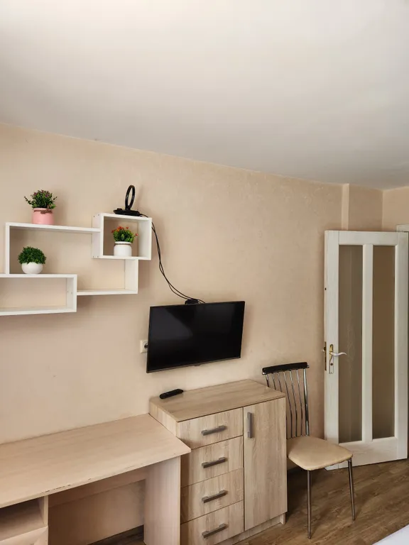 2 комнатная .на Донской 26а