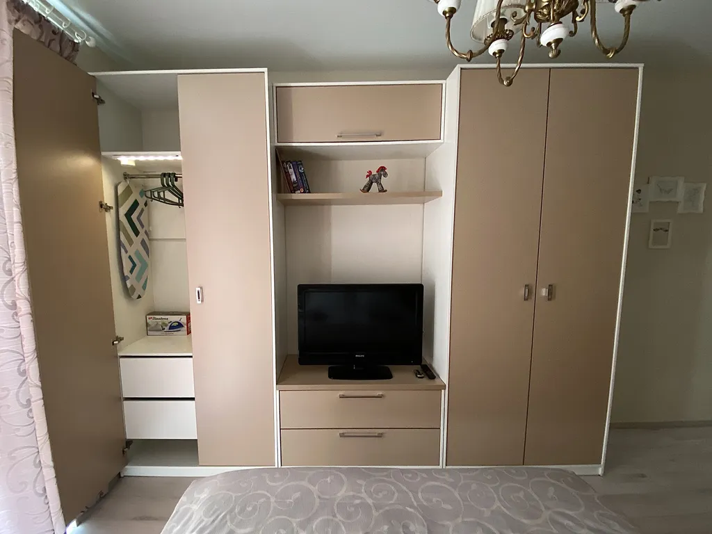 Уютная современная квартира в новом доме с красивым видом на город