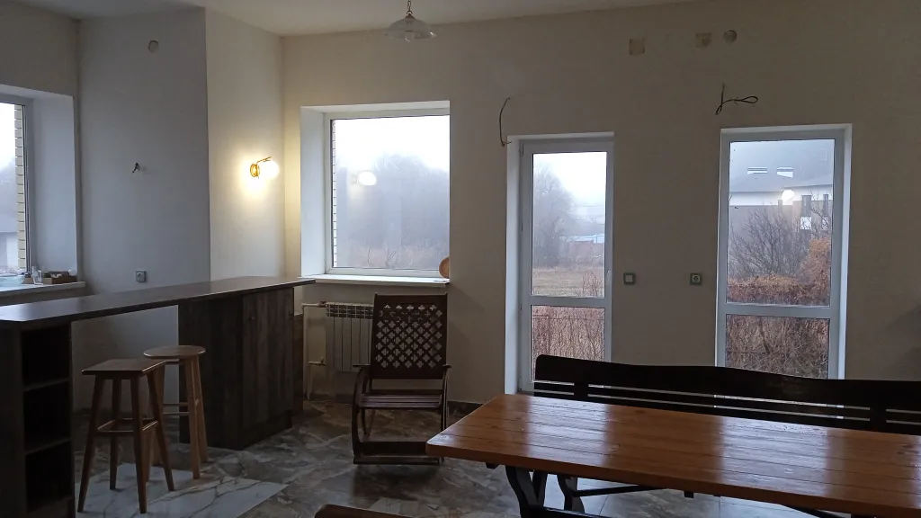 8-комнатный Дом